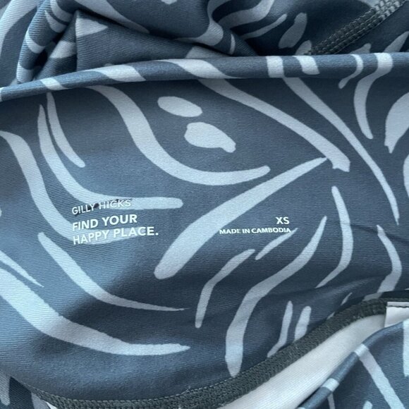 Gilly Hicks Women XS Blue/Gray Allover Design Pocketed Athletic Style Leggings - Picture 8 of 10